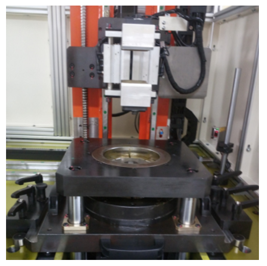 立式伺服縮徑設(shè)備